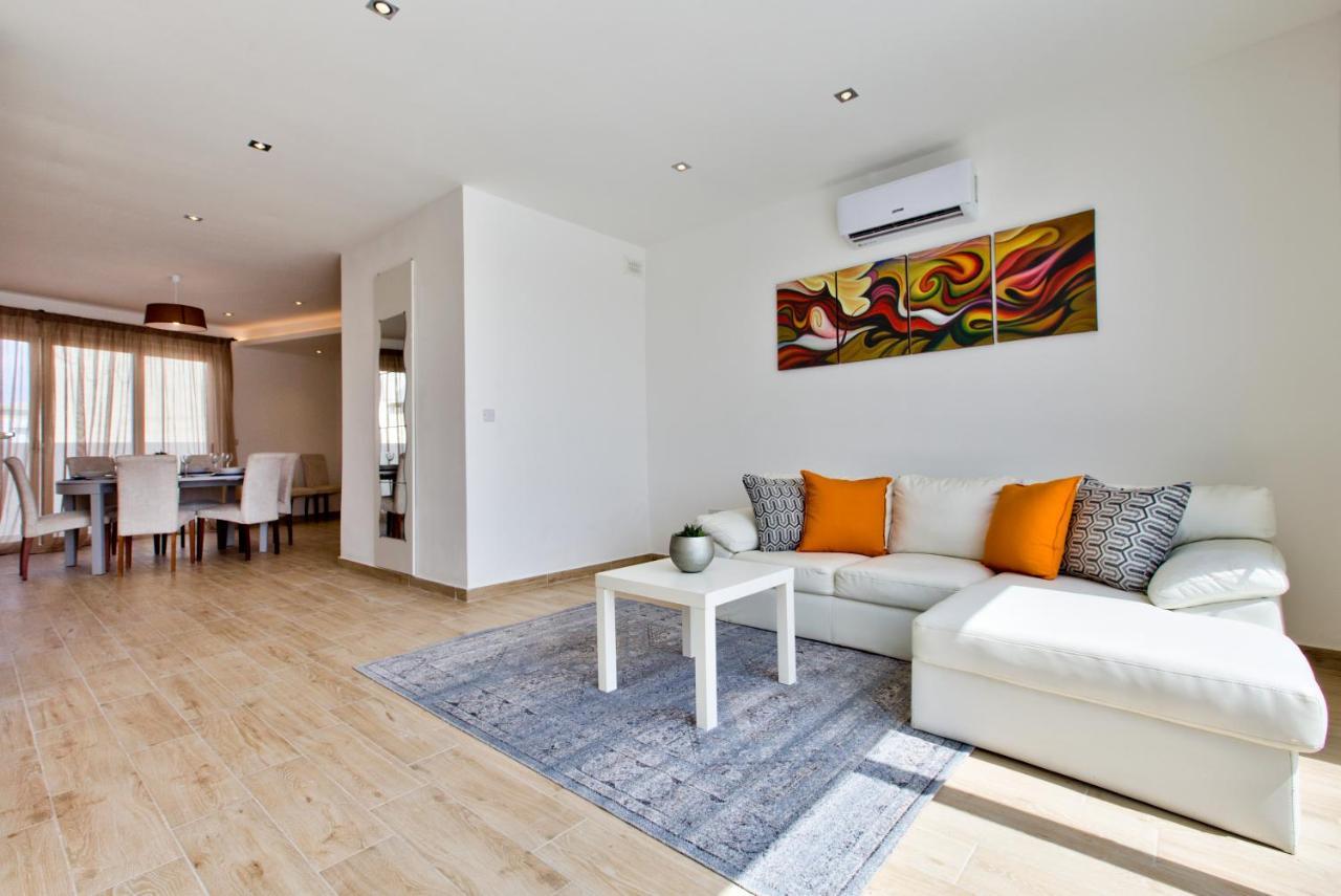 Sliema Duplex Penthouse With Sea Views & Private Terrace By Shortletsmalta Apartment Екстериор снимка