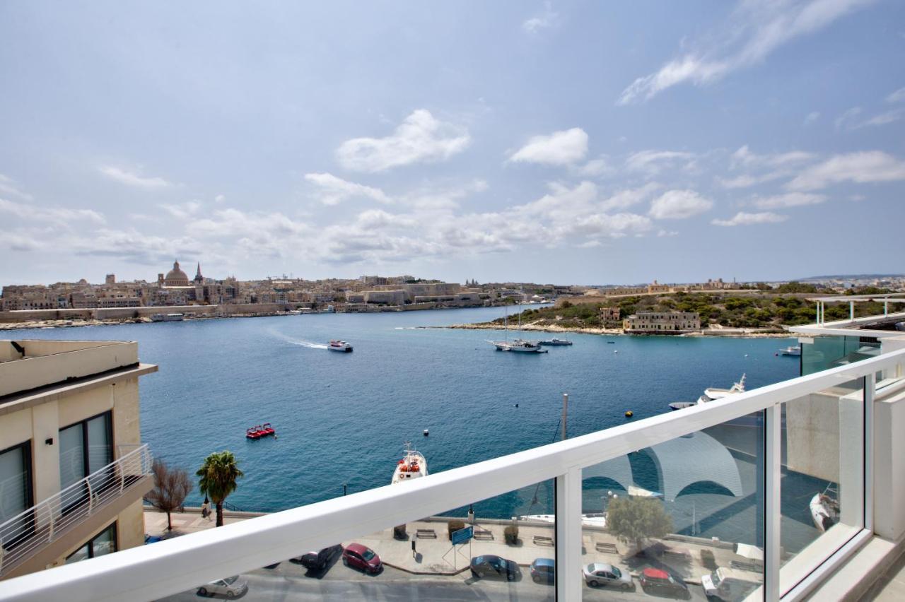 Sliema Duplex Penthouse With Sea Views & Private Terrace By Shortletsmalta Apartment Екстериор снимка