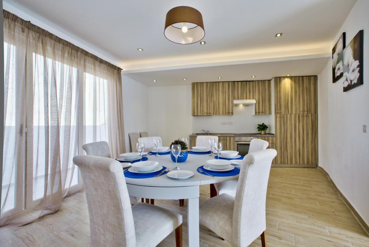 Sliema Duplex Penthouse With Sea Views & Private Terrace By Shortletsmalta Apartment Екстериор снимка